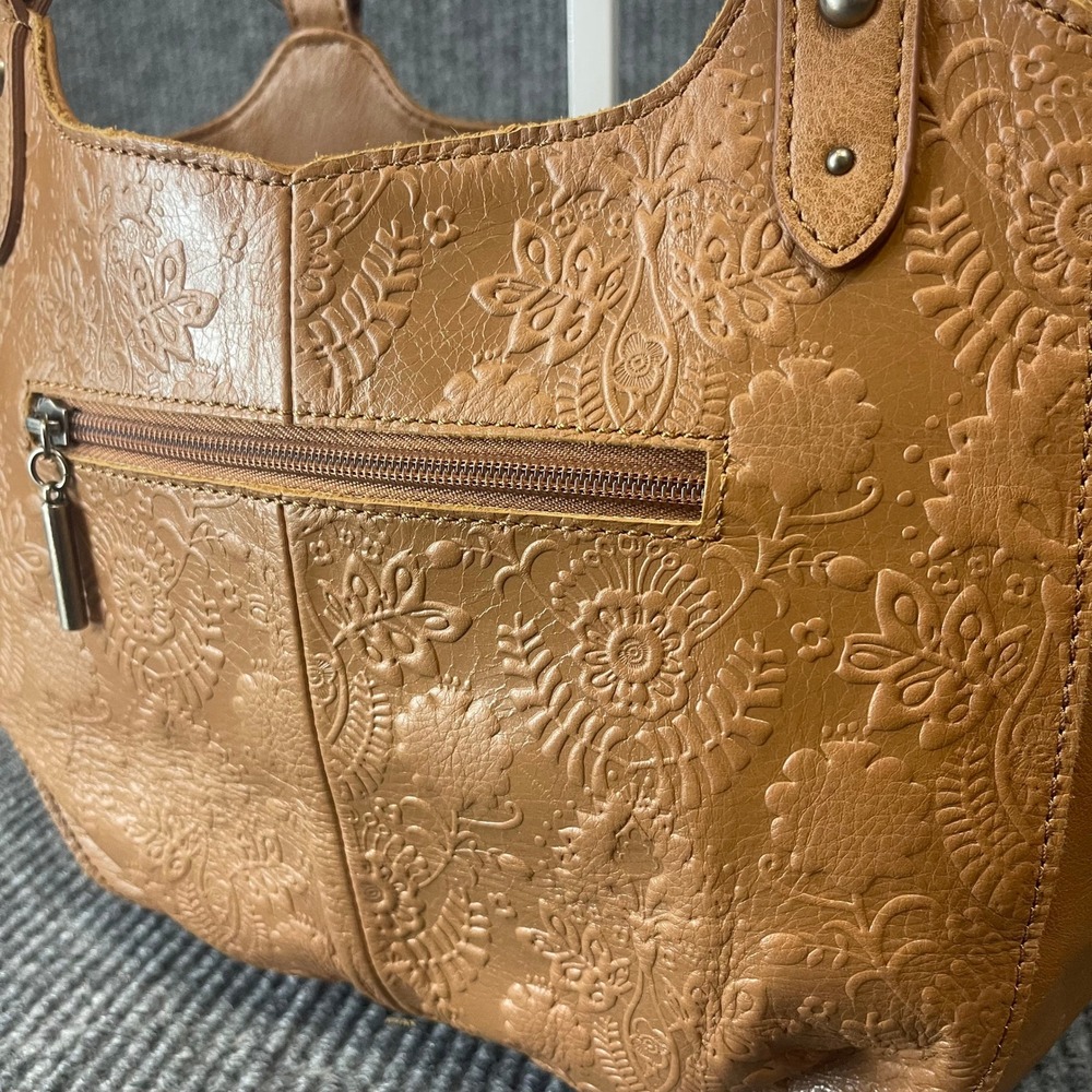 The Sak Bolinas Embossed Leather Shoulder Bag Tan Boho Tooled Western NWOT - Picture 6 of 16